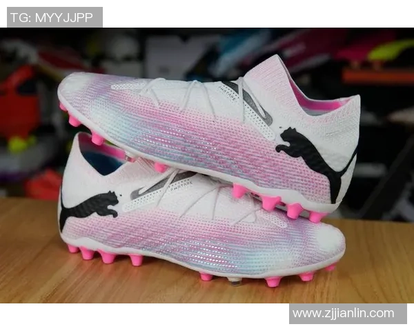 近期足球球星最新款足球鞋盘点与科技创新设计趋势解析